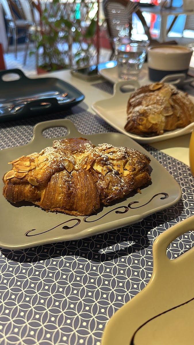 Saint Germain Cafe Parisien-7